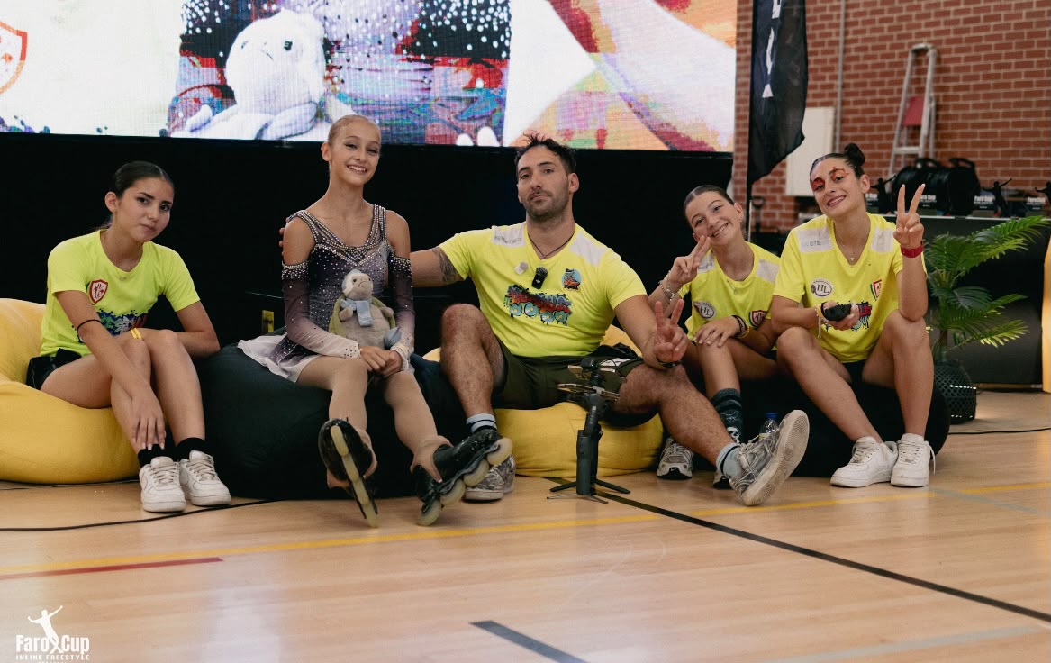 Le atlete di Escape On Skate con l'allenatore alla Faro Cup 2026 in Portogallo
